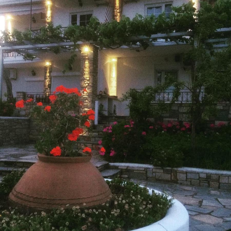 يميناريا Armeno Studios المظهر الخارجي الصورة